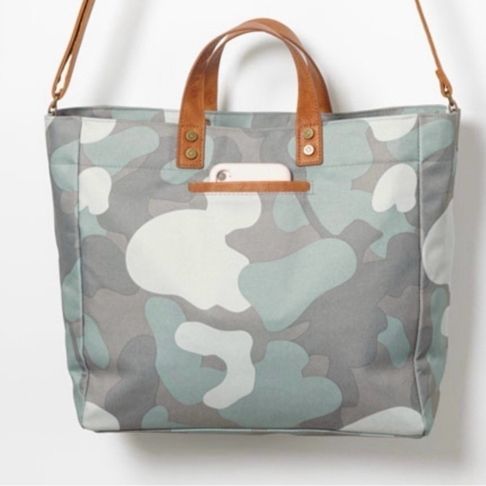 Thirty One Step Up Tote in Soft Camo with Monogram in Caramel Thread! Preowned!! - Picture 9 of 9